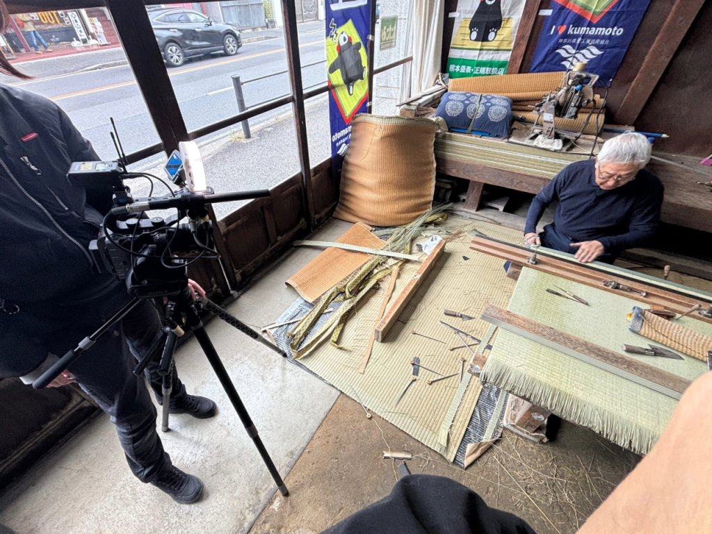 簡易の三脚もいいが、一脚だったかも・・・